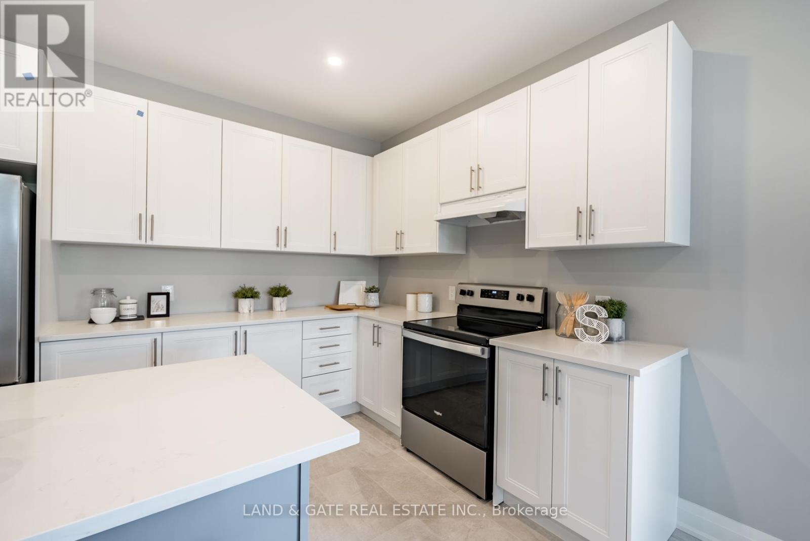 127 Gibbons Street, Oshawa, Ontario  L1J 4Y1 - Photo 9 - E12766178