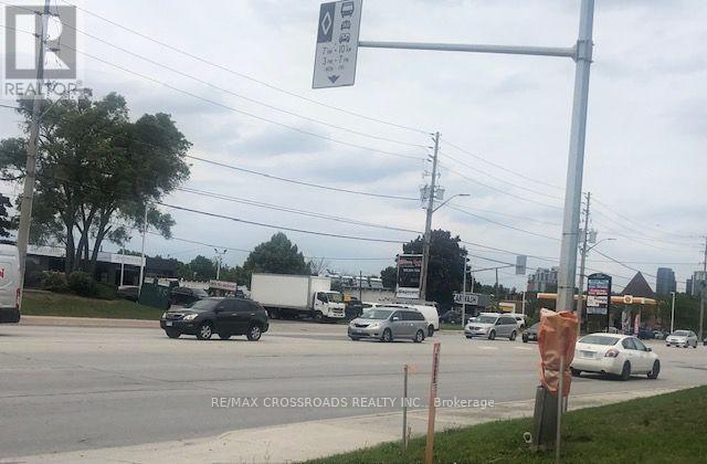 2100 Dundas Street E, Mississauga, Ontario  L4X 1L9 - Photo 7 - W12766580