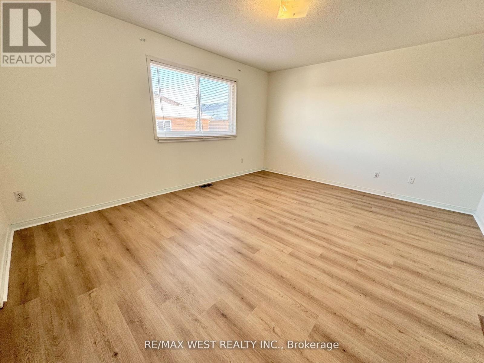 98 Four Seasons Circle, Brampton, Ontario  L7A 2A8 - Photo 20 - W12766584