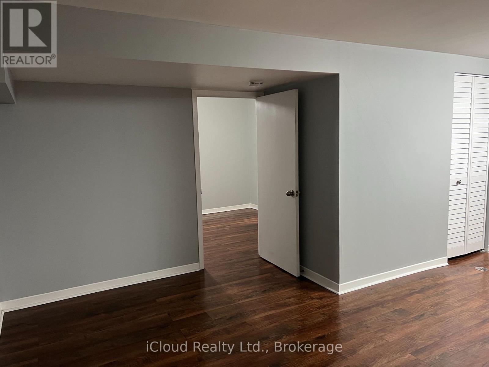 82 Judith Crescent, Brampton, Ontario  L6S 3J4 - Photo 7 - W12766588