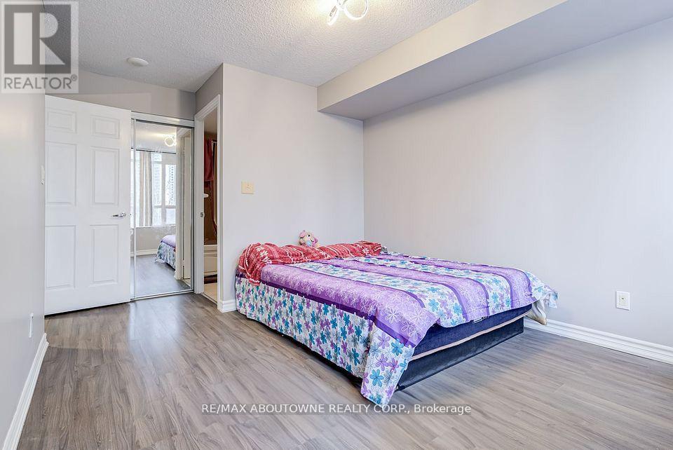 401 - 310 Burnhamthorpe Road W, Mississauga, Ontario  L5B 4P9 - Photo 22 - W12766590
