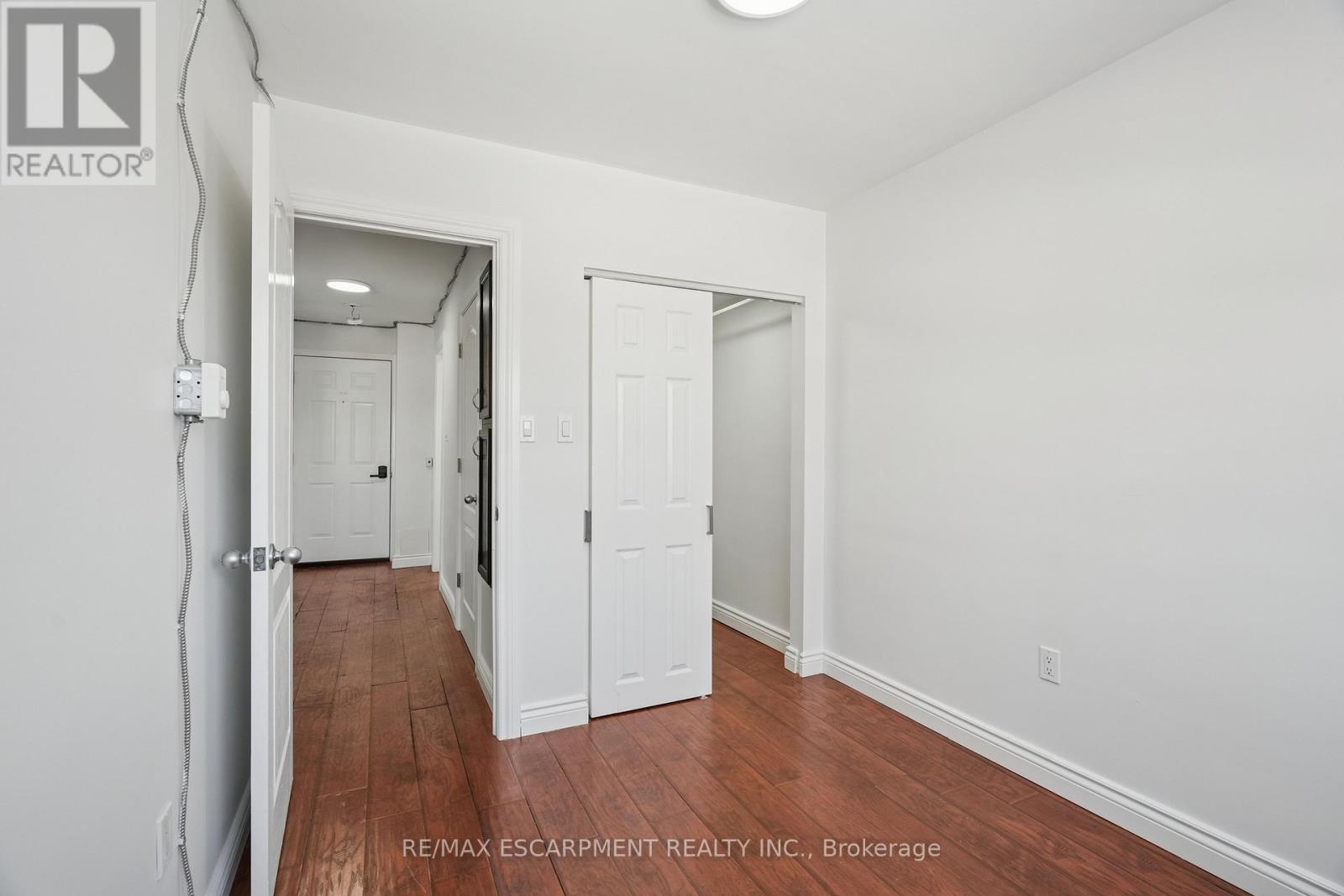 #4 - 1 Elgin Street N, Halton Hills, Ontario  L7J 2B2 - Photo 13 - W12766608