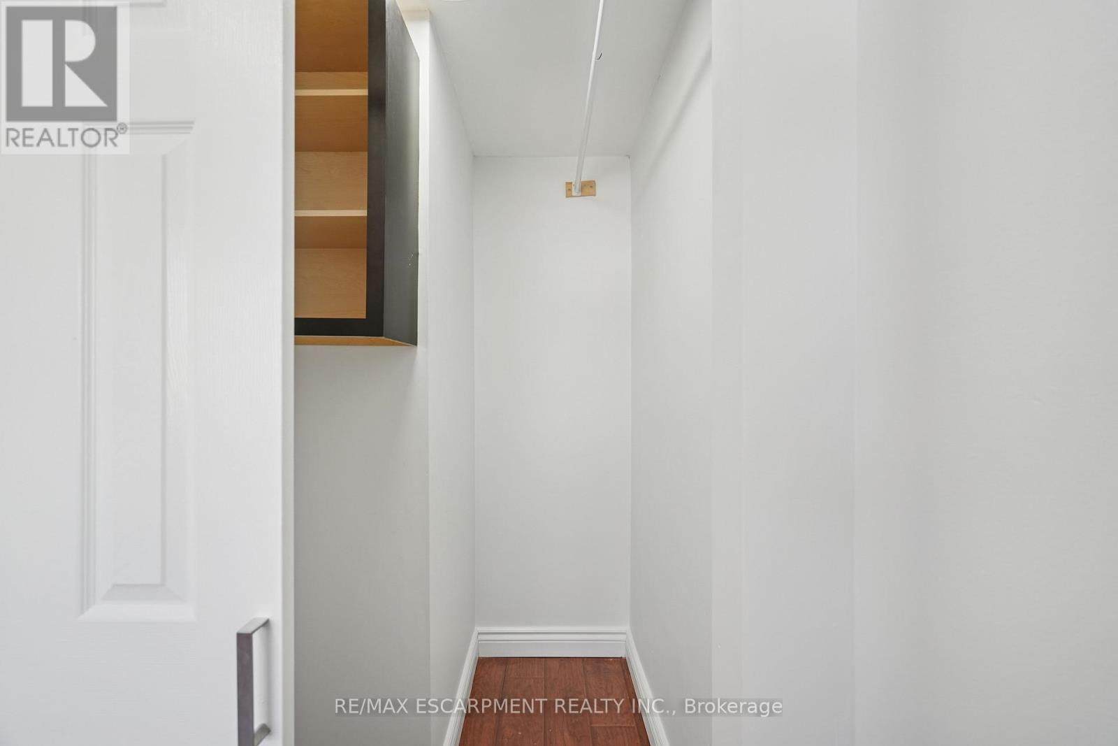 #4 - 1 Elgin Street N, Halton Hills, Ontario  L7J 2B2 - Photo 15 - W12766608