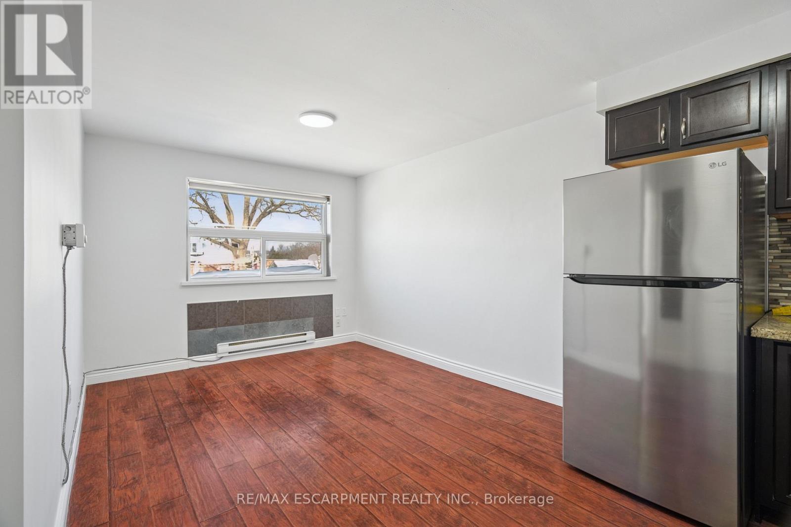 #4 - 1 Elgin Street N, Halton Hills, Ontario  L7J 2B2 - Photo 16 - W12766608