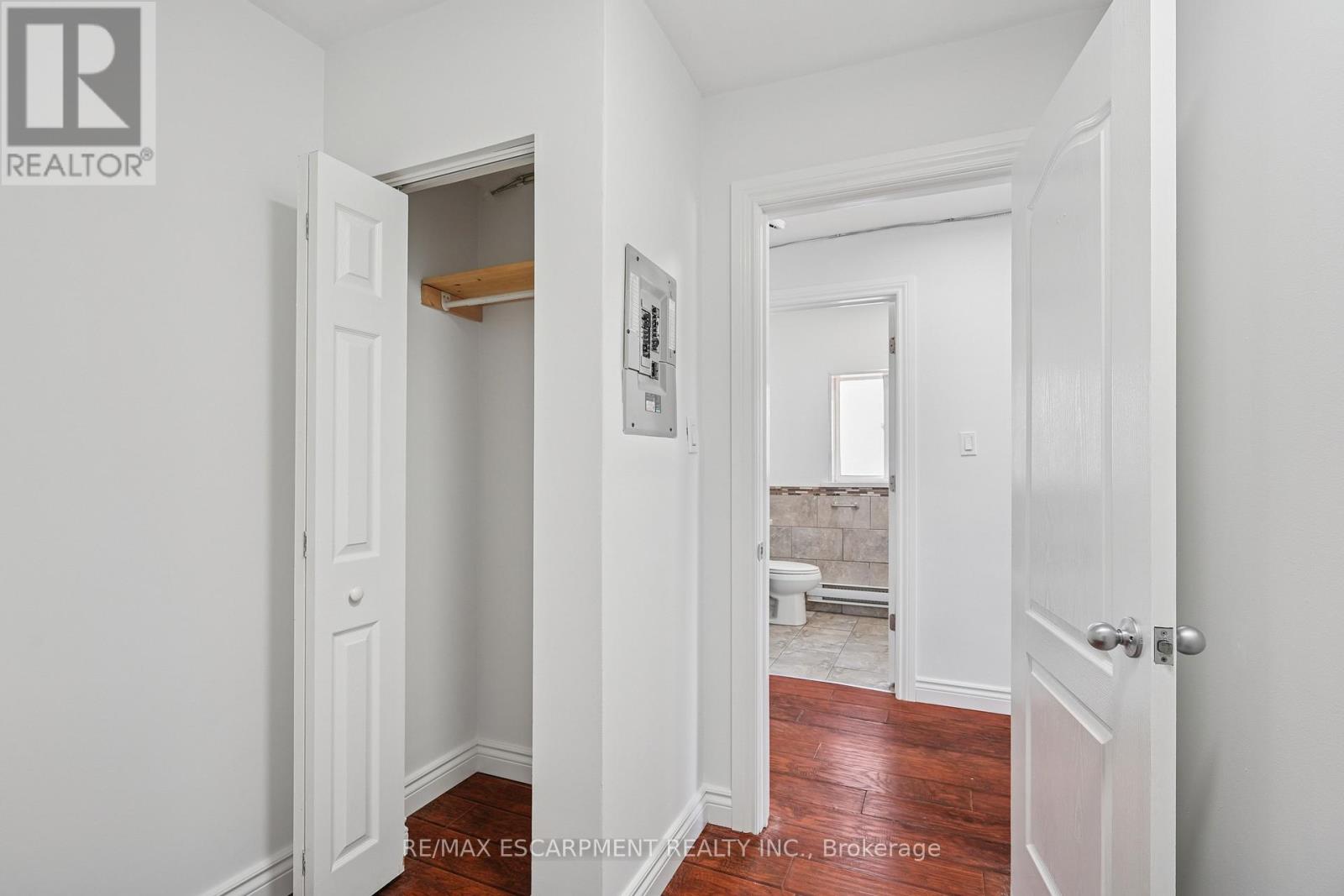 #4 - 1 Elgin Street N, Halton Hills, Ontario  L7J 2B2 - Photo 24 - W12766608