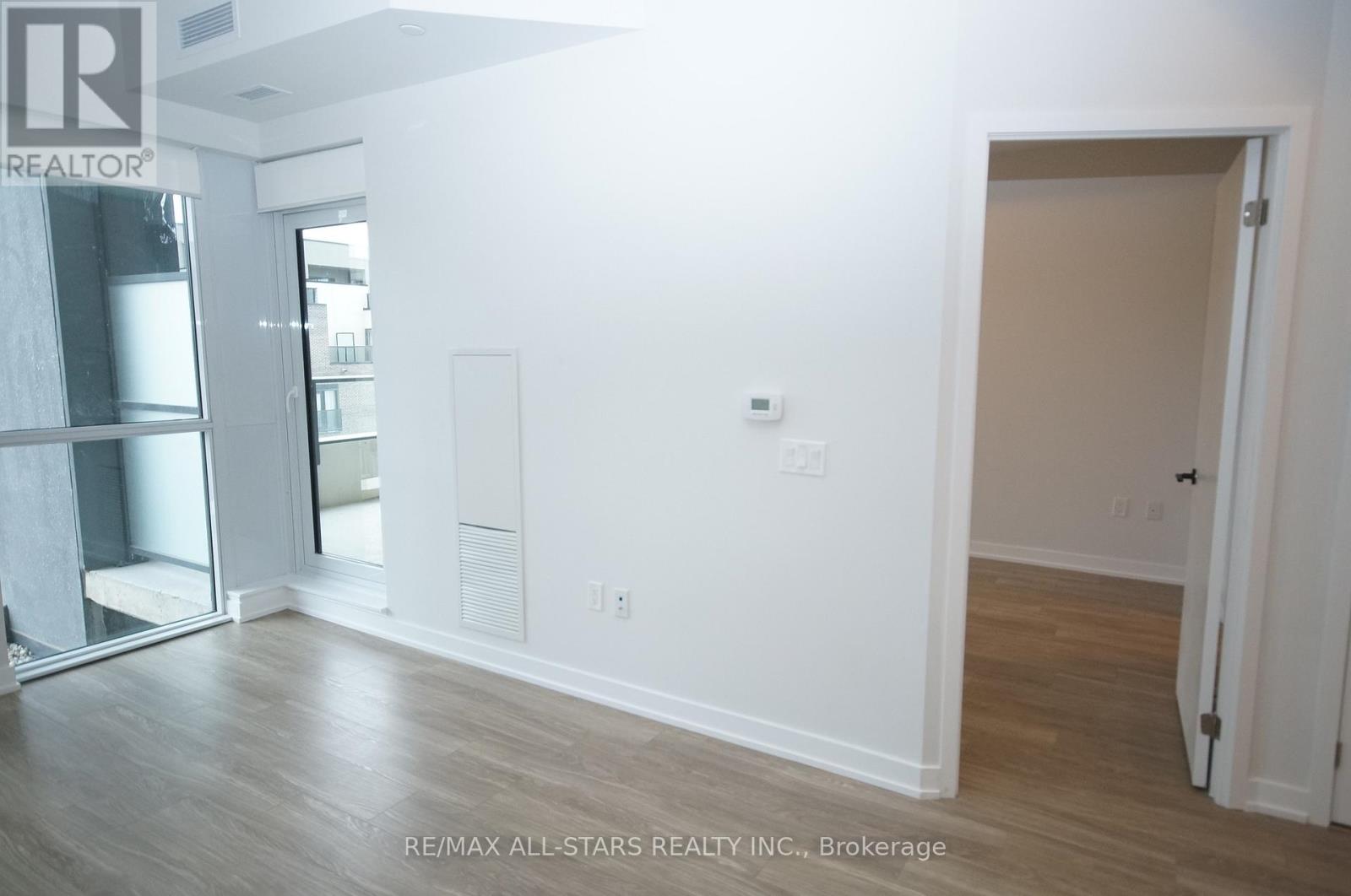 #301 - 4085 Parkside Village Drive W, Mississauga, Ontario  L5B 0K9 - Photo 12 - W12766650