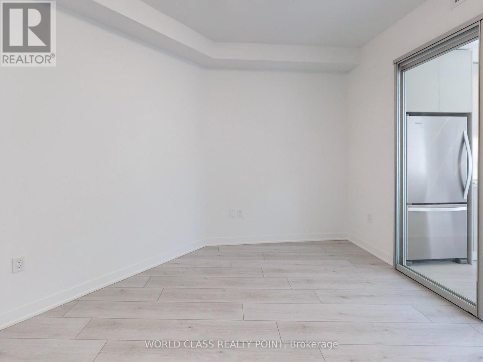 818 - 395 Dundas Street W, Oakville, Ontario  L6M 5R8 - Photo 19 - W12766670