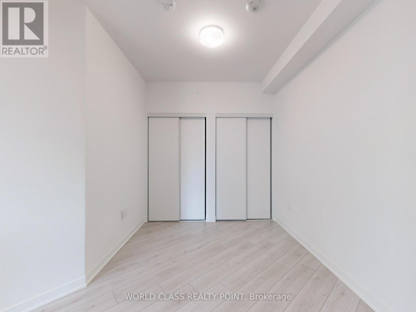 818 - 395 Dundas Street W, Oakville, Ontario  L6M 5R8 - Photo 20 - W12766670