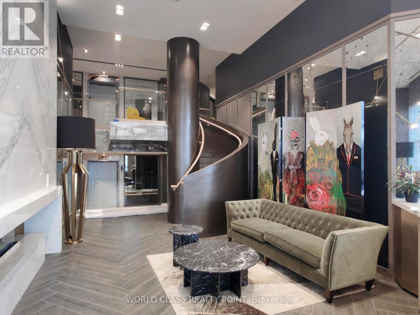 818 - 395 Dundas Street W, Oakville, Ontario  L6M 5R8 - Photo 4 - W12766670