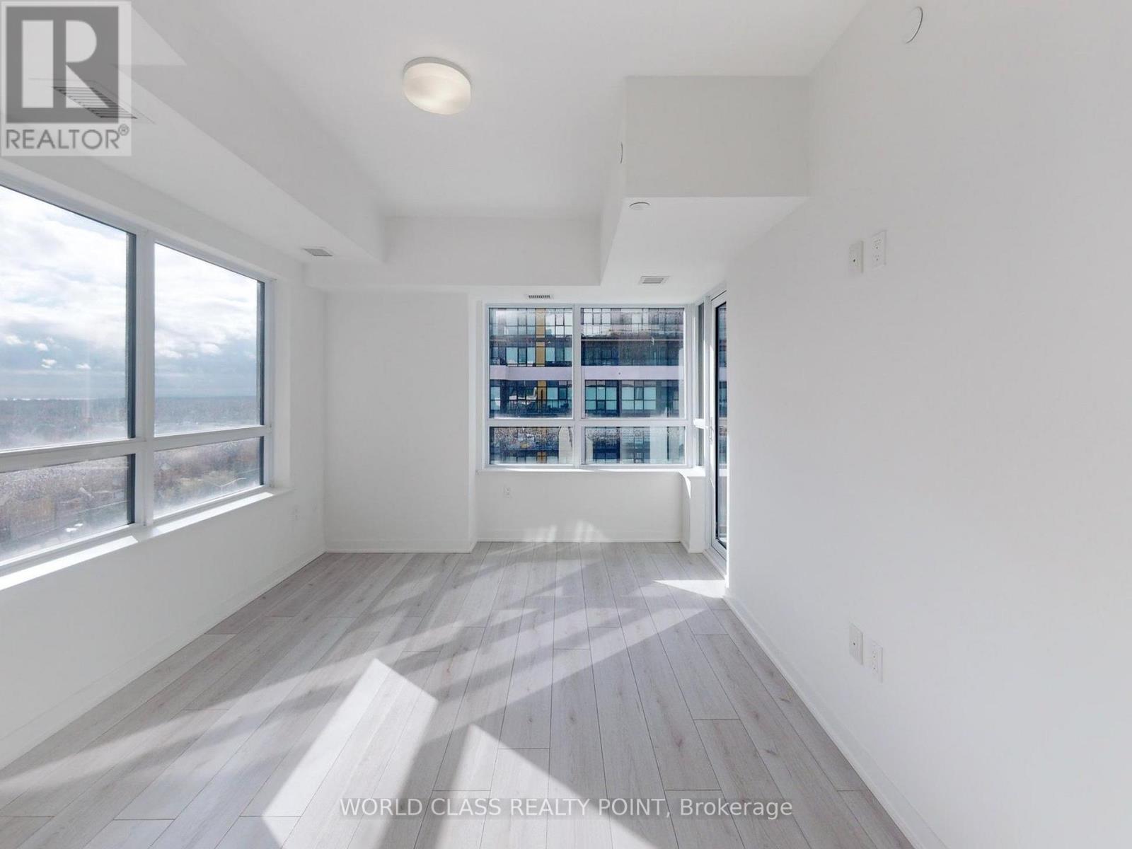 818 - 395 Dundas Street W, Oakville, Ontario  L6M 5R8 - Photo 7 - W12766670