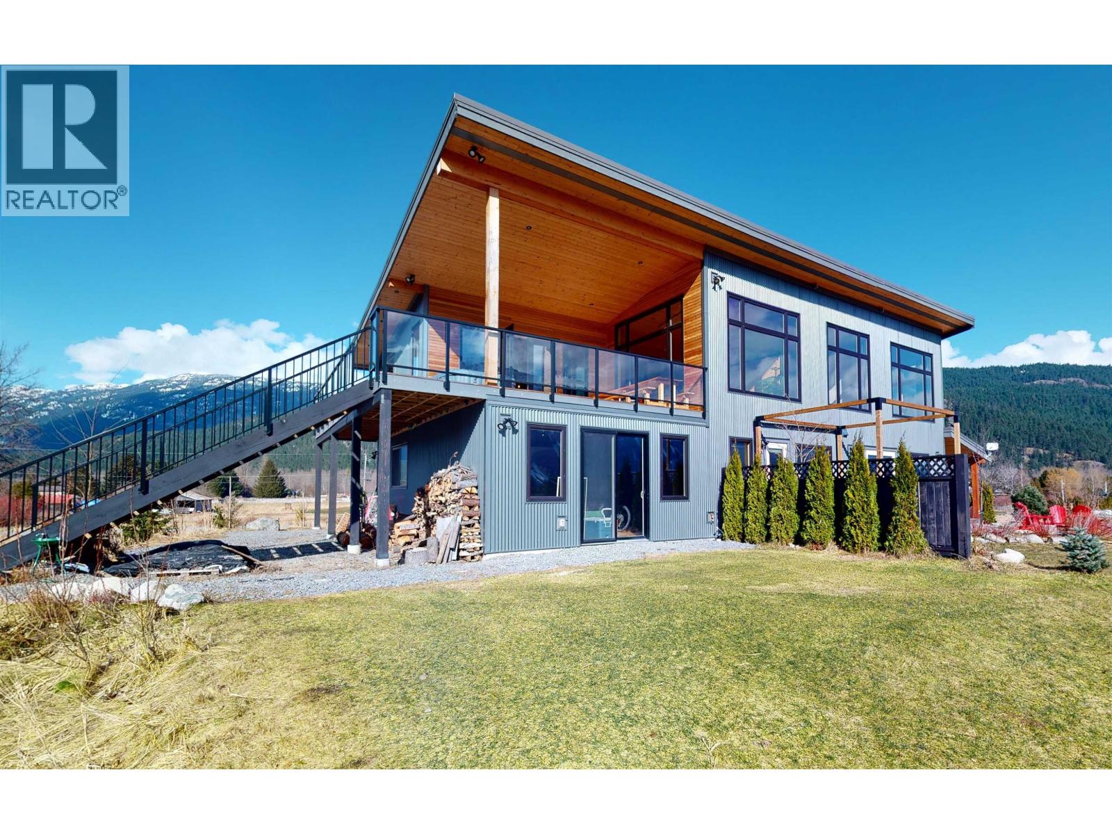 1380 Collins Road, Pemberton, British Columbia  V0N 2L1 - Photo 5 - R3087390