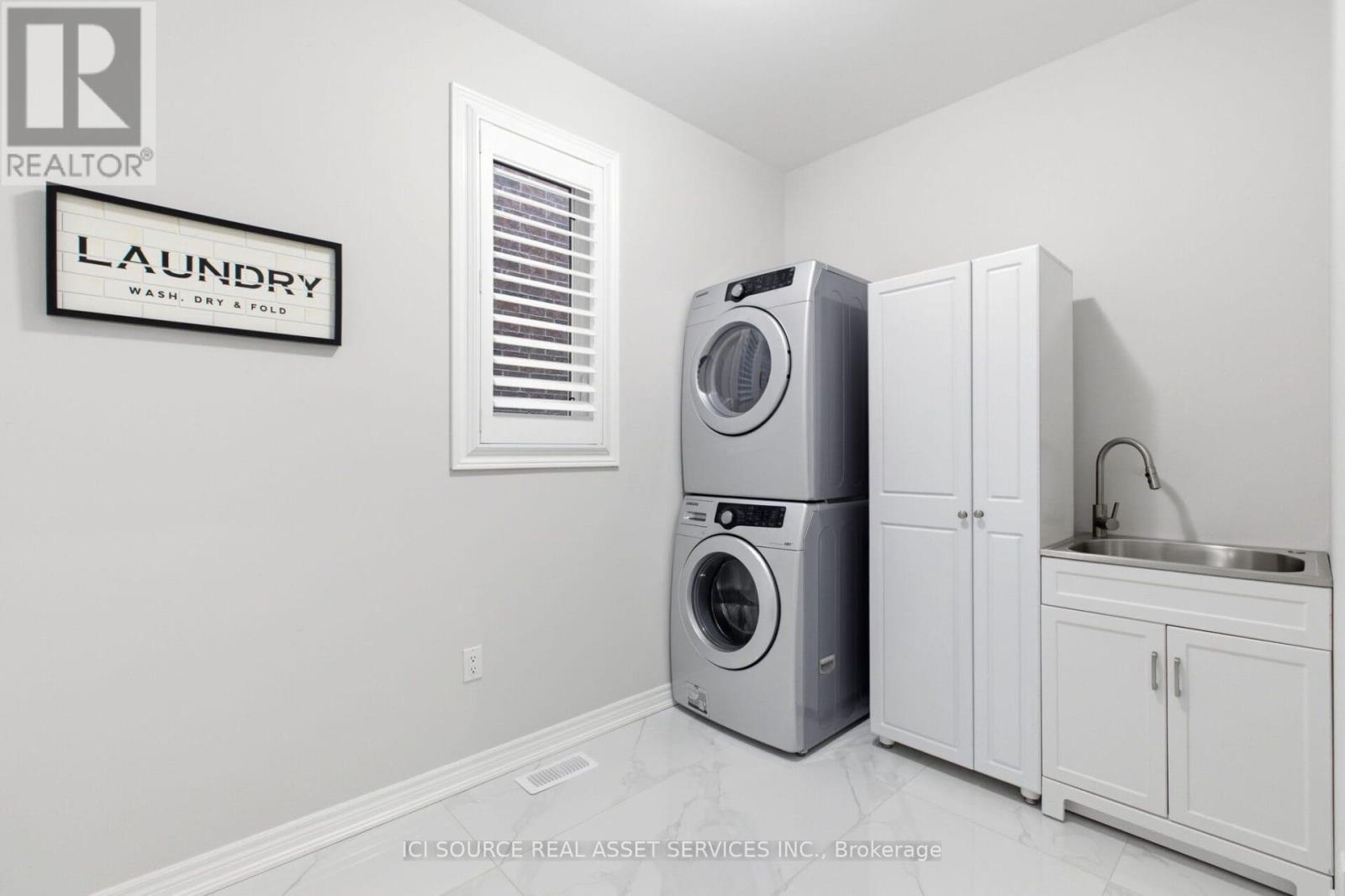 409 Valridge Drive, Hamilton, Ontario  L9G 0B2 - Photo 14 - X12766560