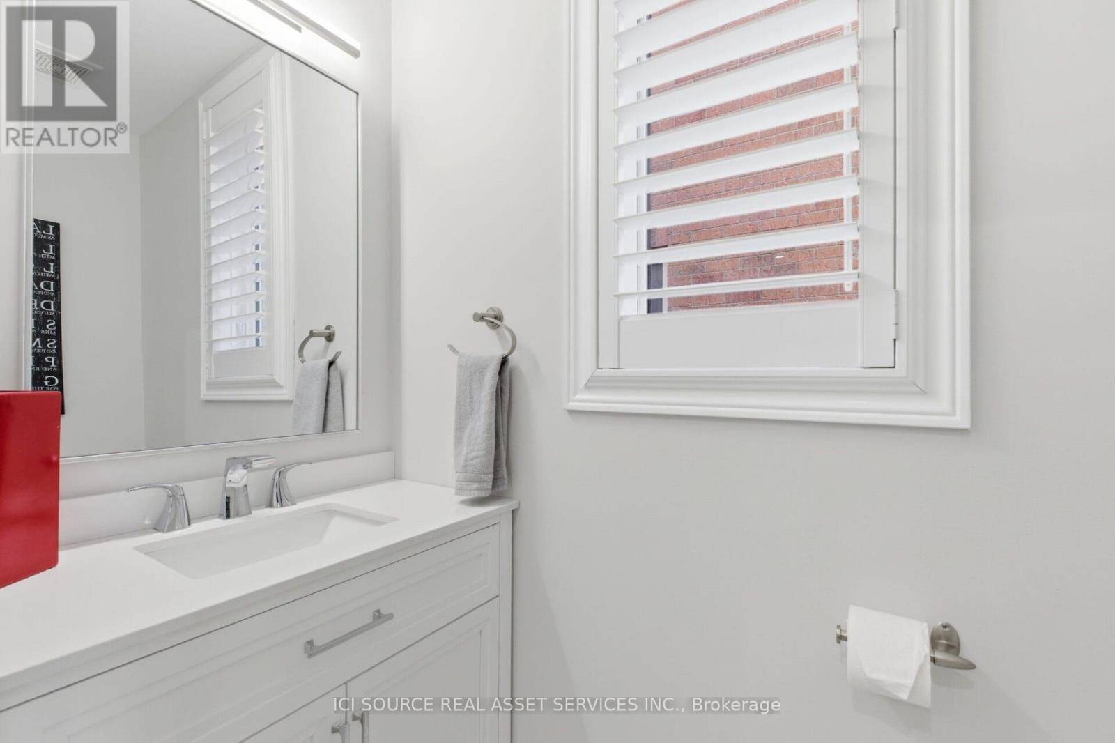 409 Valridge Drive, Hamilton, Ontario  L9G 0B2 - Photo 15 - X12766560