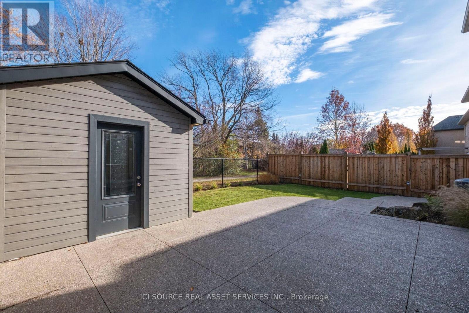 409 Valridge Drive, Hamilton, Ontario  L9G 0B2 - Photo 34 - X12766560