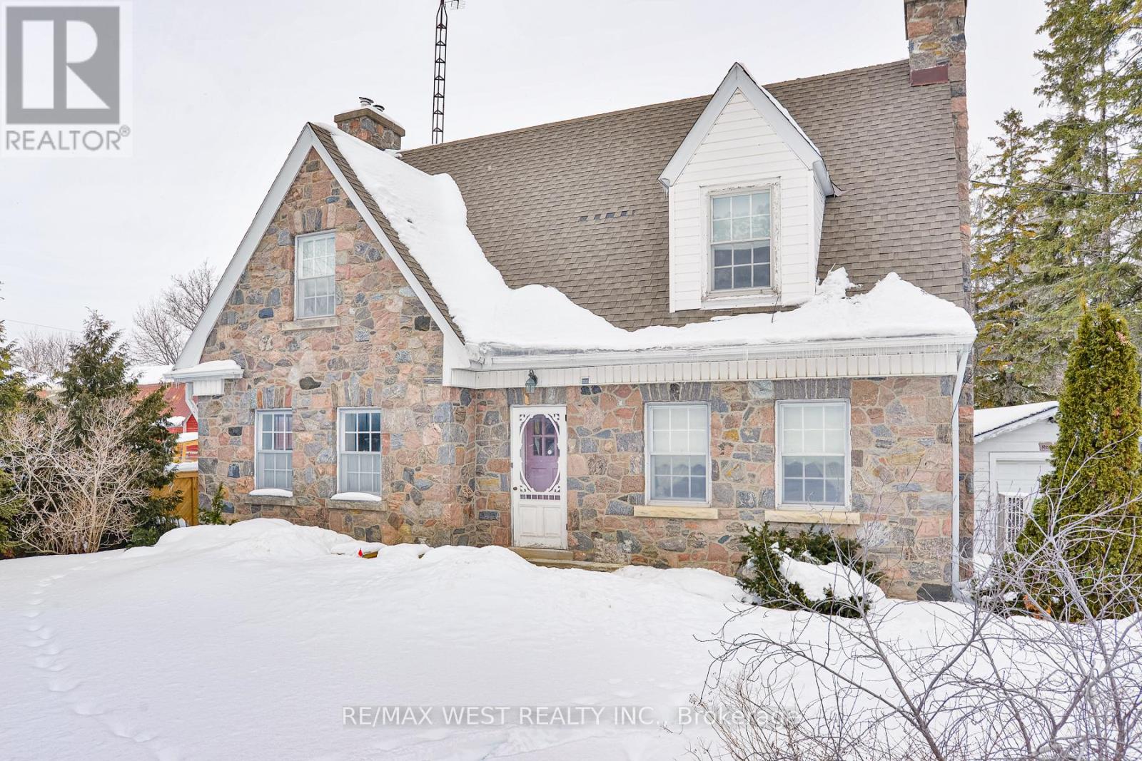 11 SHORT STREET, Kawartha Lakes, Ontario