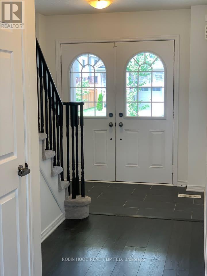 18 Cromarty Avenue, Haldimand, Ontario  N3W 0B6 - Photo 2 - X12766632