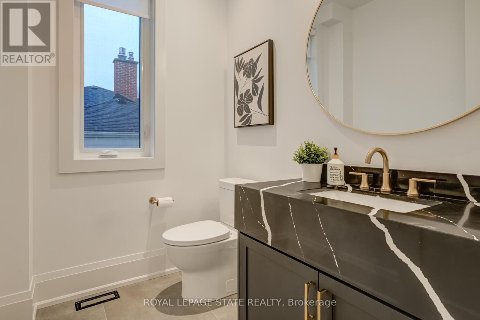 102 Cumming Court, Hamilton, Ontario  L9G 1V3 - Photo 21 - X12766668