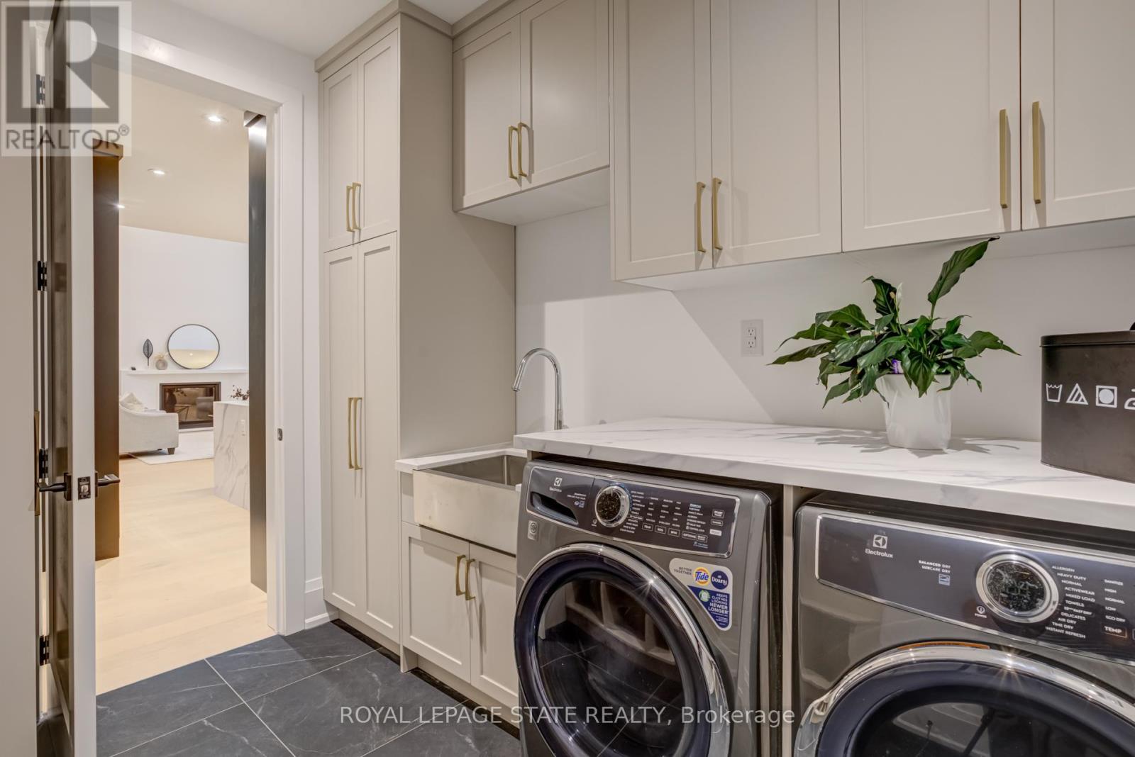 102 Cumming Court, Hamilton, Ontario  L9G 1V3 - Photo 24 - X12766668