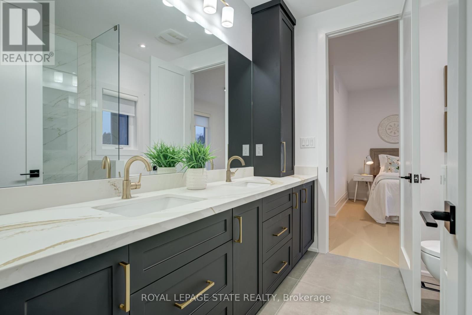 102 Cumming Court, Hamilton, Ontario  L9G 1V3 - Photo 35 - X12766668