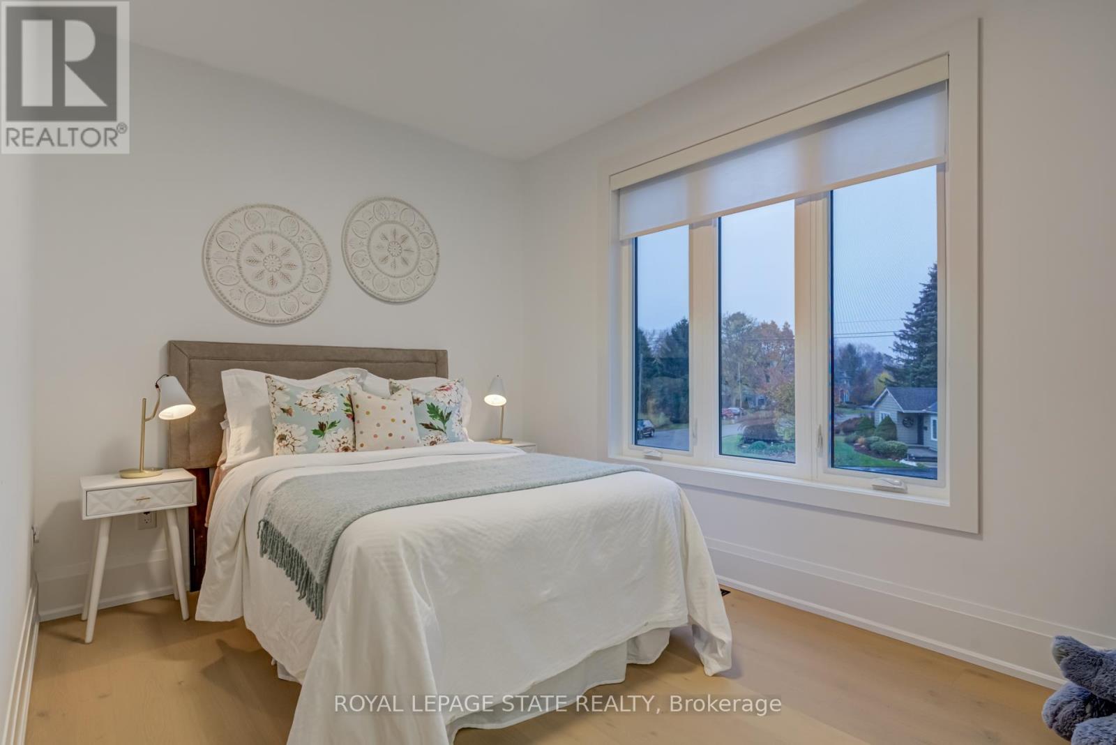 102 Cumming Court, Hamilton, Ontario  L9G 1V3 - Photo 37 - X12766668