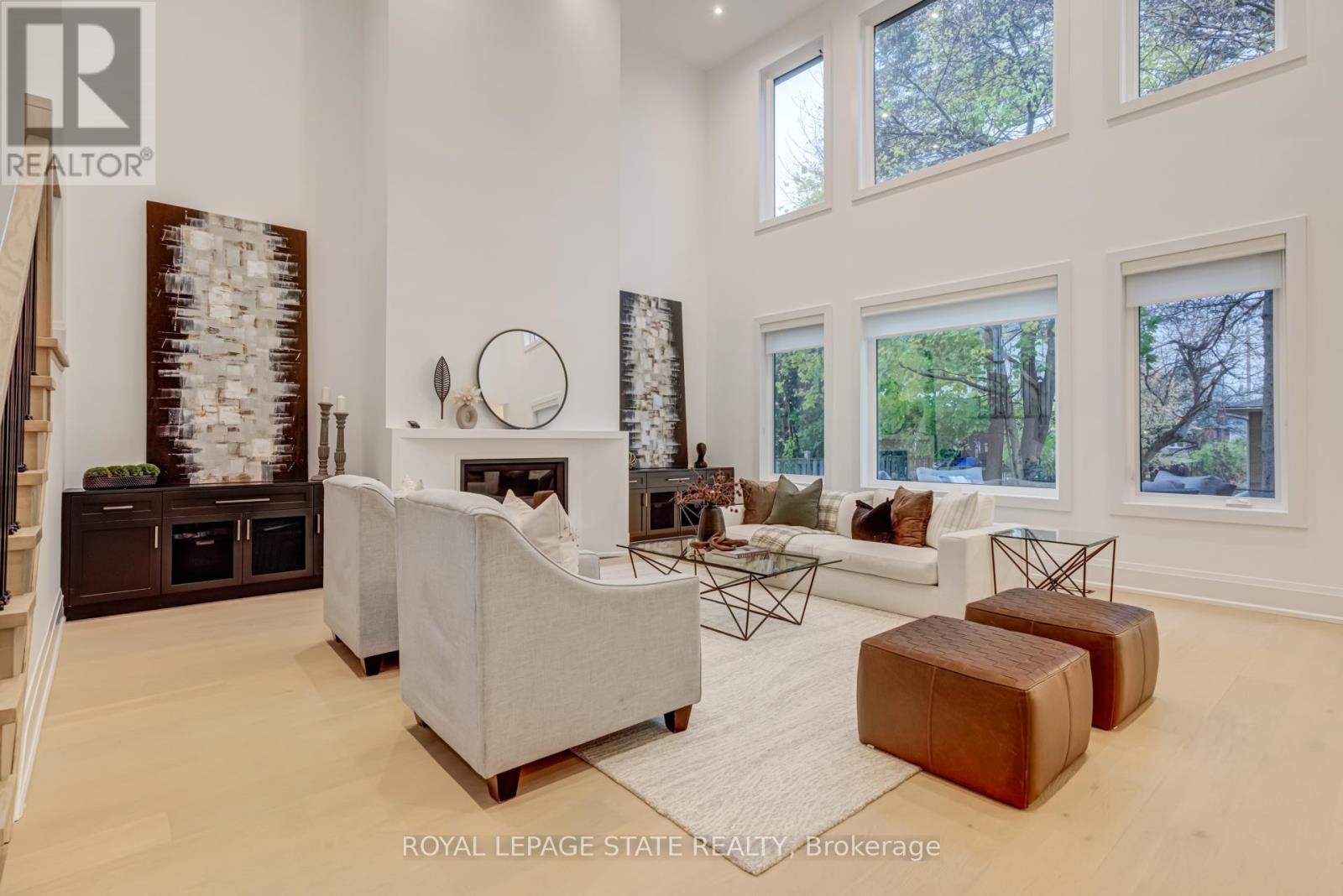 102 Cumming Court, Hamilton, Ontario  L9G 1V3 - Photo 7 - X12766668