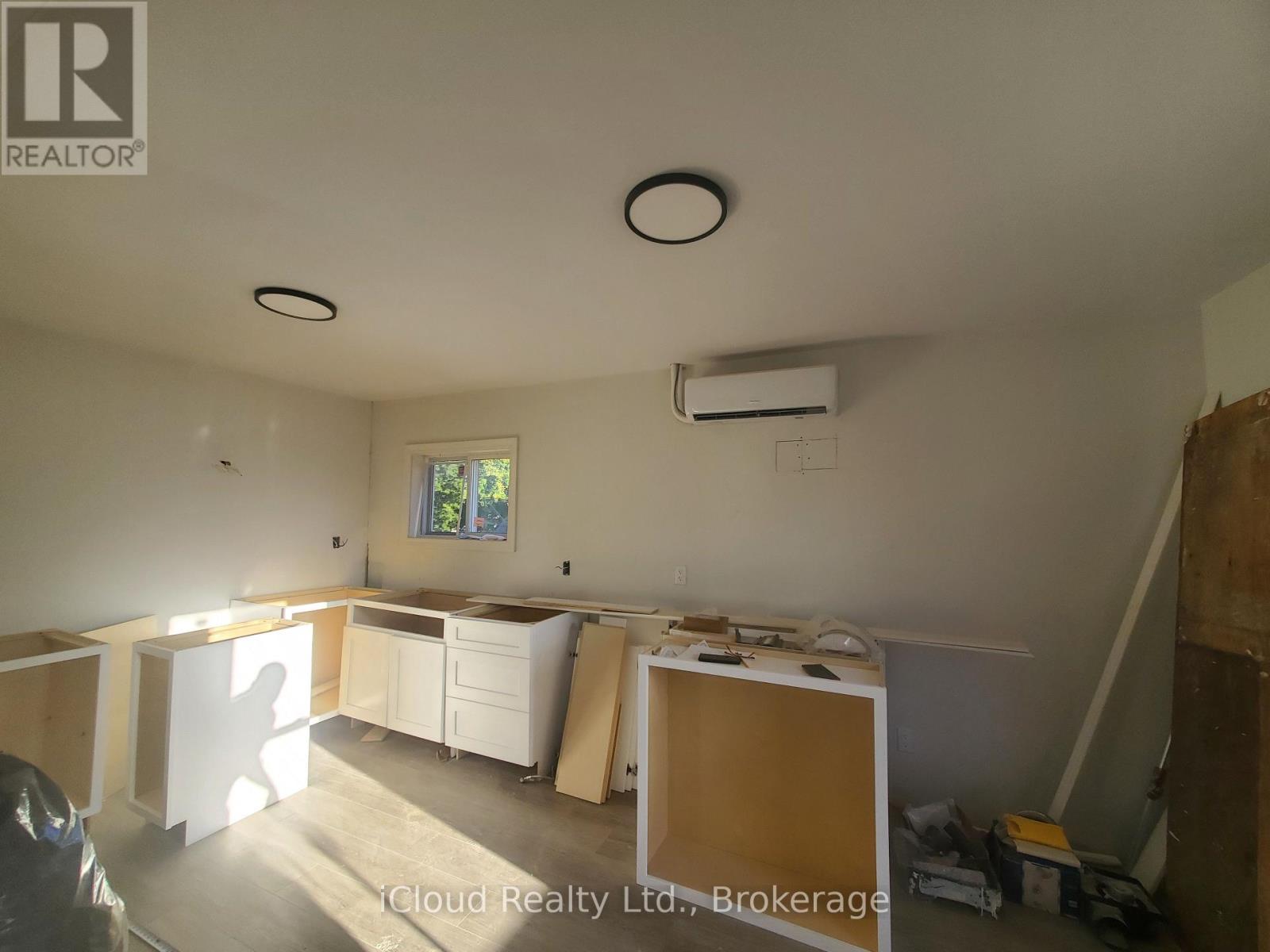 62 Currie Street, St. Catharines, Ontario  L2M 5M8 - Photo 5 - X12766688