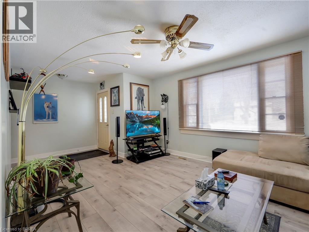 389 Grey Street, Brantford, Ontario  N3S 4X6 - Photo 5 - 40801981