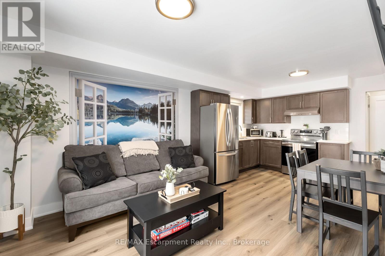 7 - 4129 Acheson Avenue, Niagara Falls, Ontario  L2E 3L8 - Photo 3 - X12766736