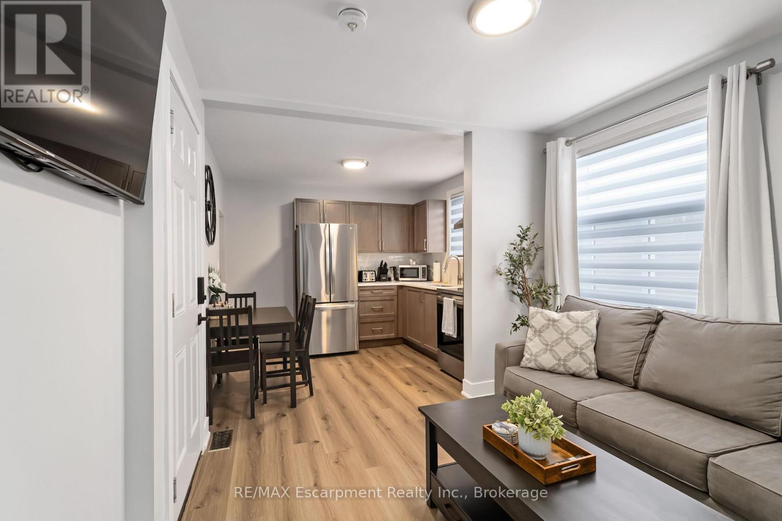 4 - 4129 Acheson Avenue, Niagara Falls, Ontario  L2E 3L8 - Photo 2 - X12766748