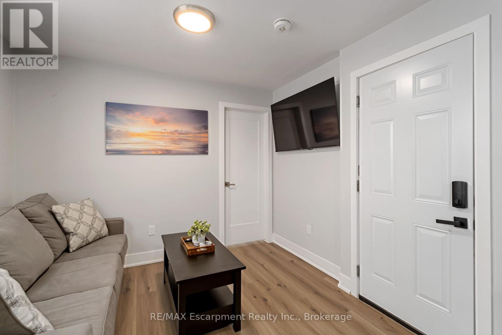 4 - 4129 Acheson Avenue, Niagara Falls, Ontario  L2E 3L8 - Photo 3 - X12766748