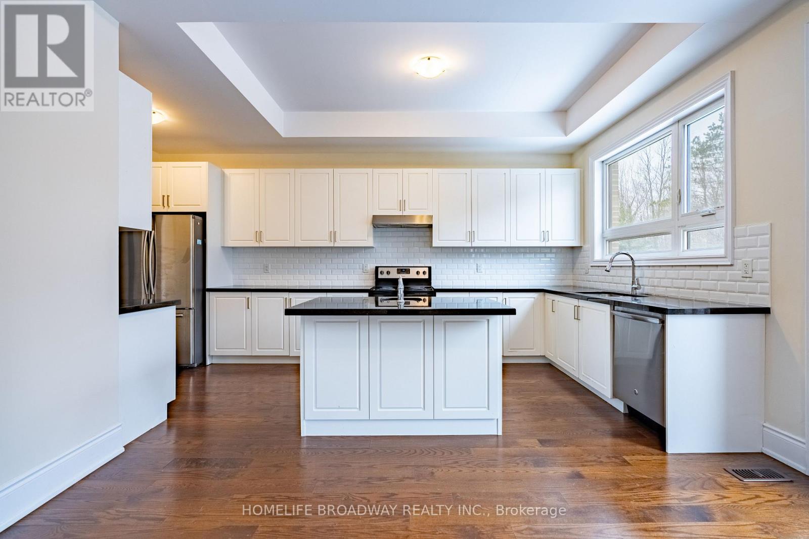 166 Conklin Crescent, Aurora, Ontario  L4G 0Z2 - Photo 13 - N12766446