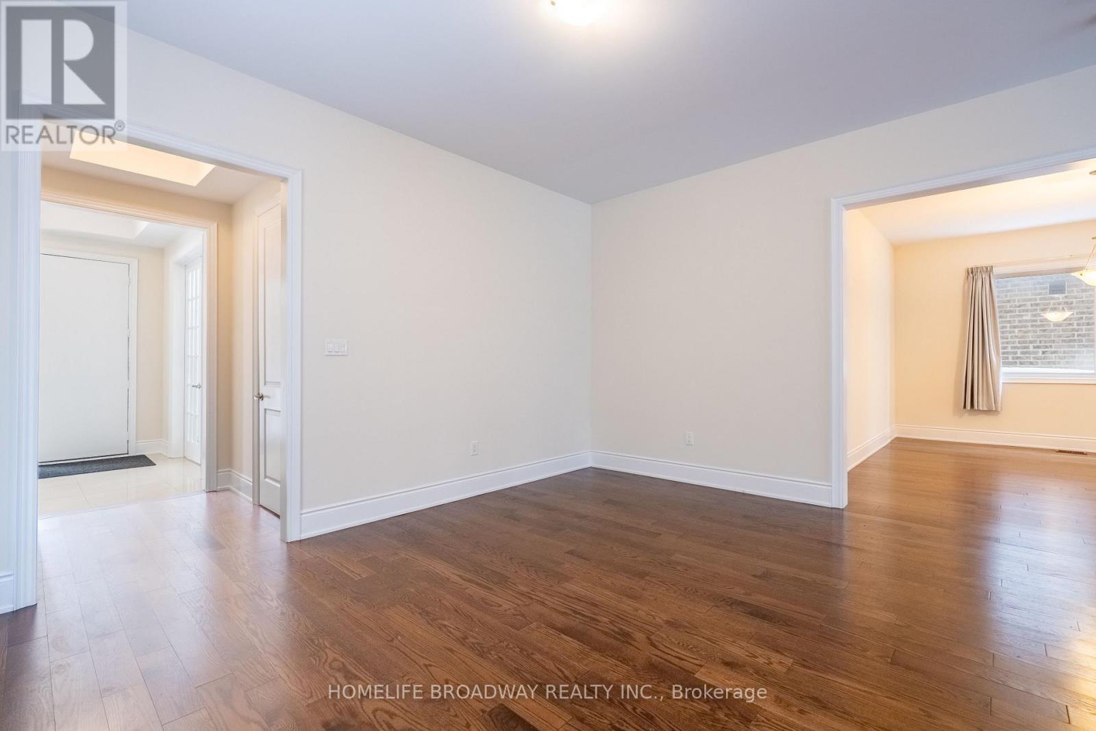 166 Conklin Crescent, Aurora, Ontario  L4G 0Z2 - Photo 9 - N12766446