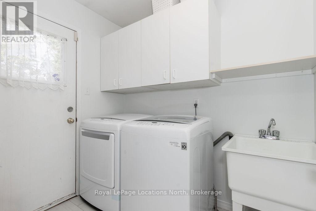 52 Royal Beech Drive, Wasaga Beach, Ontario  L0L 2P0 - Photo 11 - S12766722