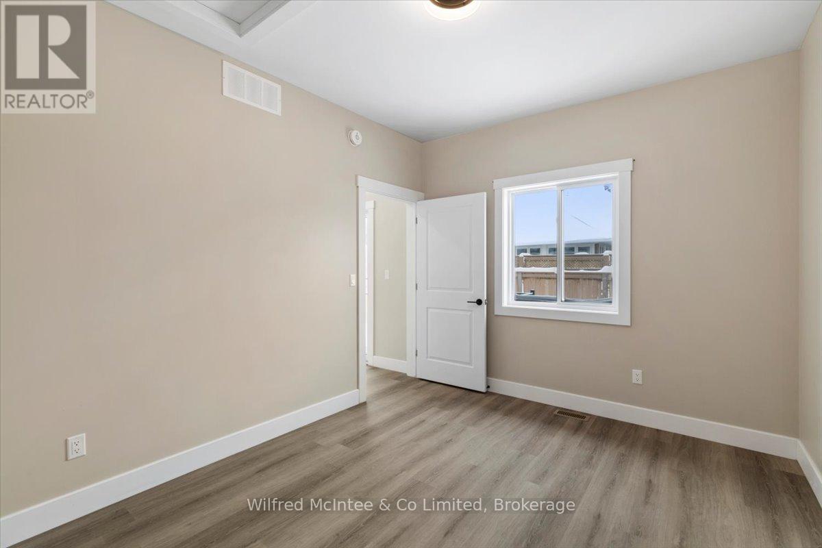 227 Saugeen Street, Saugeen Shores, Ontario  N0H 2L0 - Photo 16 - X12766706