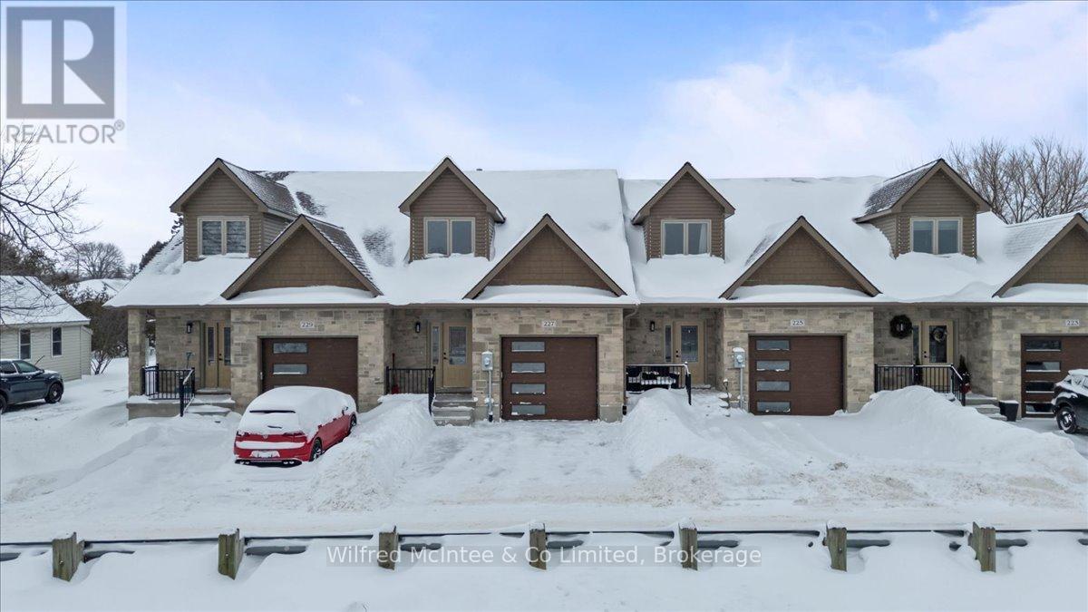 227 Saugeen Street, Saugeen Shores, Ontario  N0H 2L0 - Photo 3 - X12766706
