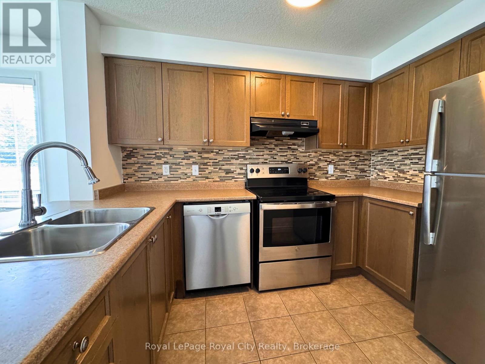 A - 604 Woodlawn Road E, Guelph, Ontario  N1E 0K4 - Photo 3 - X12766808