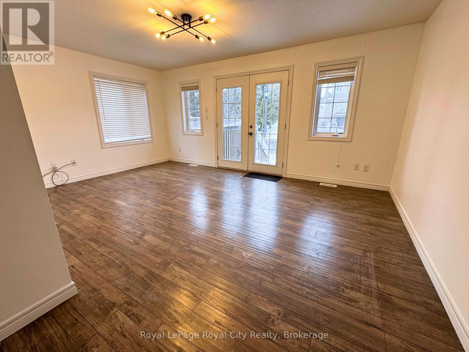 A - 604 Woodlawn Road E, Guelph, Ontario  N1E 0K4 - Photo 6 - X12766808