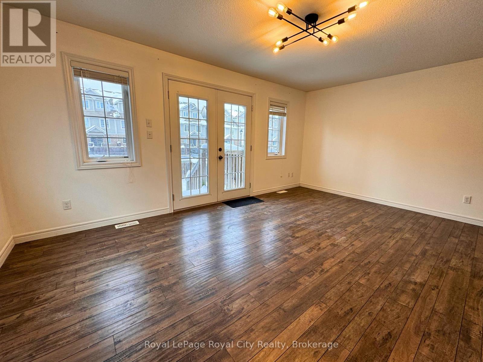 A - 604 Woodlawn Road E, Guelph, Ontario  N1E 0K4 - Photo 7 - X12766808