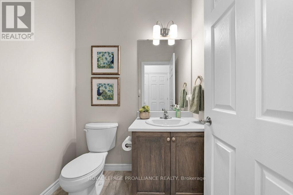 26 Redwood Drive, Belleville (Thurlow Ward), Ontario  K8N 0K4 - Photo 33 - X12766712