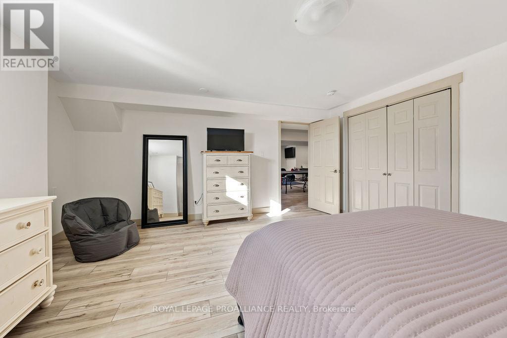 26 Redwood Drive, Belleville (Thurlow Ward), Ontario  K8N 0K4 - Photo 41 - X12766712