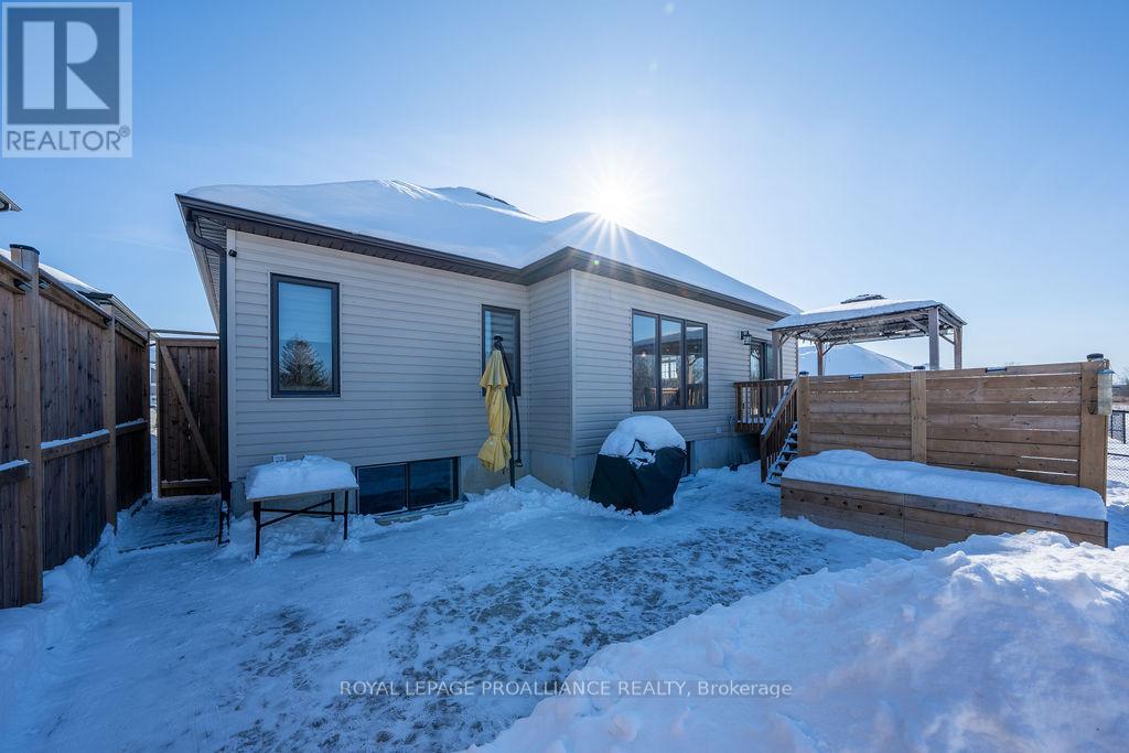 26 Redwood Drive, Belleville (Thurlow Ward), Ontario  K8N 0K4 - Photo 42 - X12766712