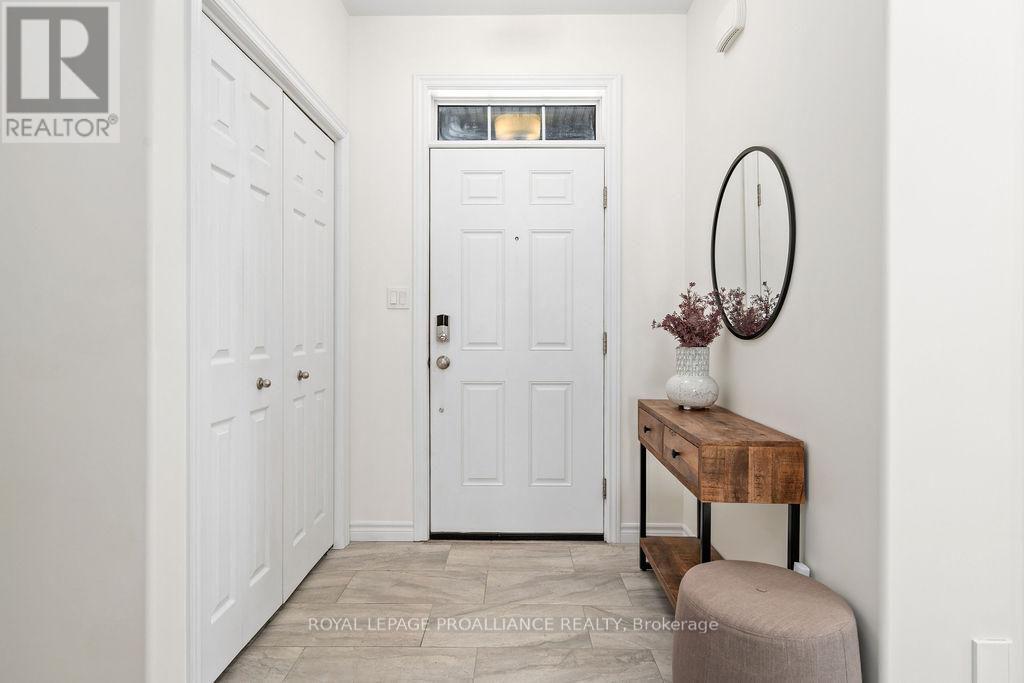 26 Redwood Drive, Belleville (Thurlow Ward), Ontario  K8N 0K4 - Photo 8 - X12766712