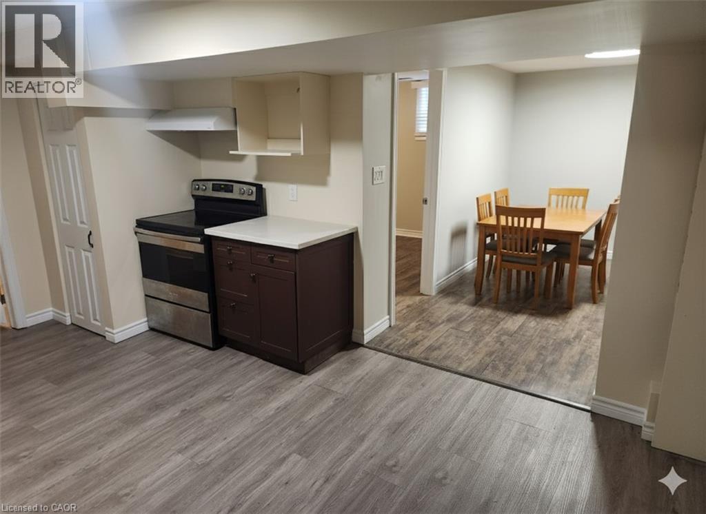 21 Belwood Crescent Unit# 2, Kitchener, Ontario  N2C 1Z4 - Photo 3 - 40803374