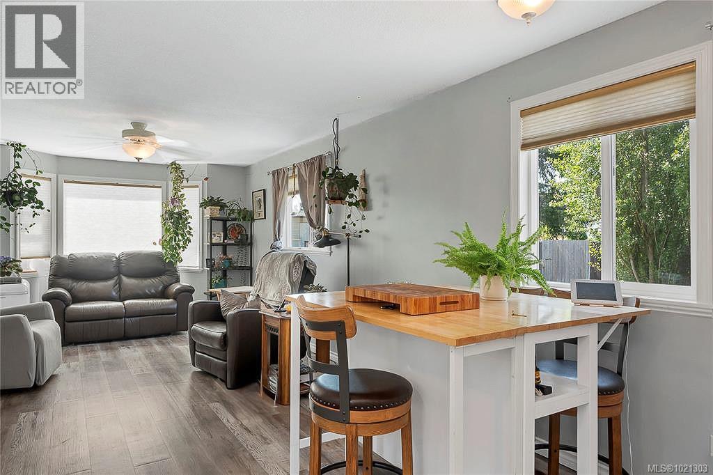 11 1630 Croation Rd, Campbell River, British Columbia  V9W 3T5 - Photo 8 - 1021303