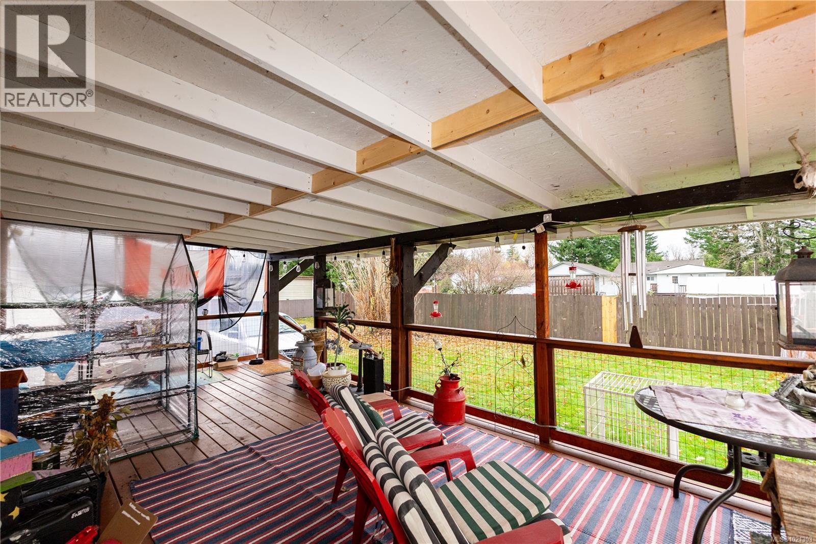 11 1630 Croation Rd, Campbell River, British Columbia  V9W 3T5 - Photo 3 - 1021303