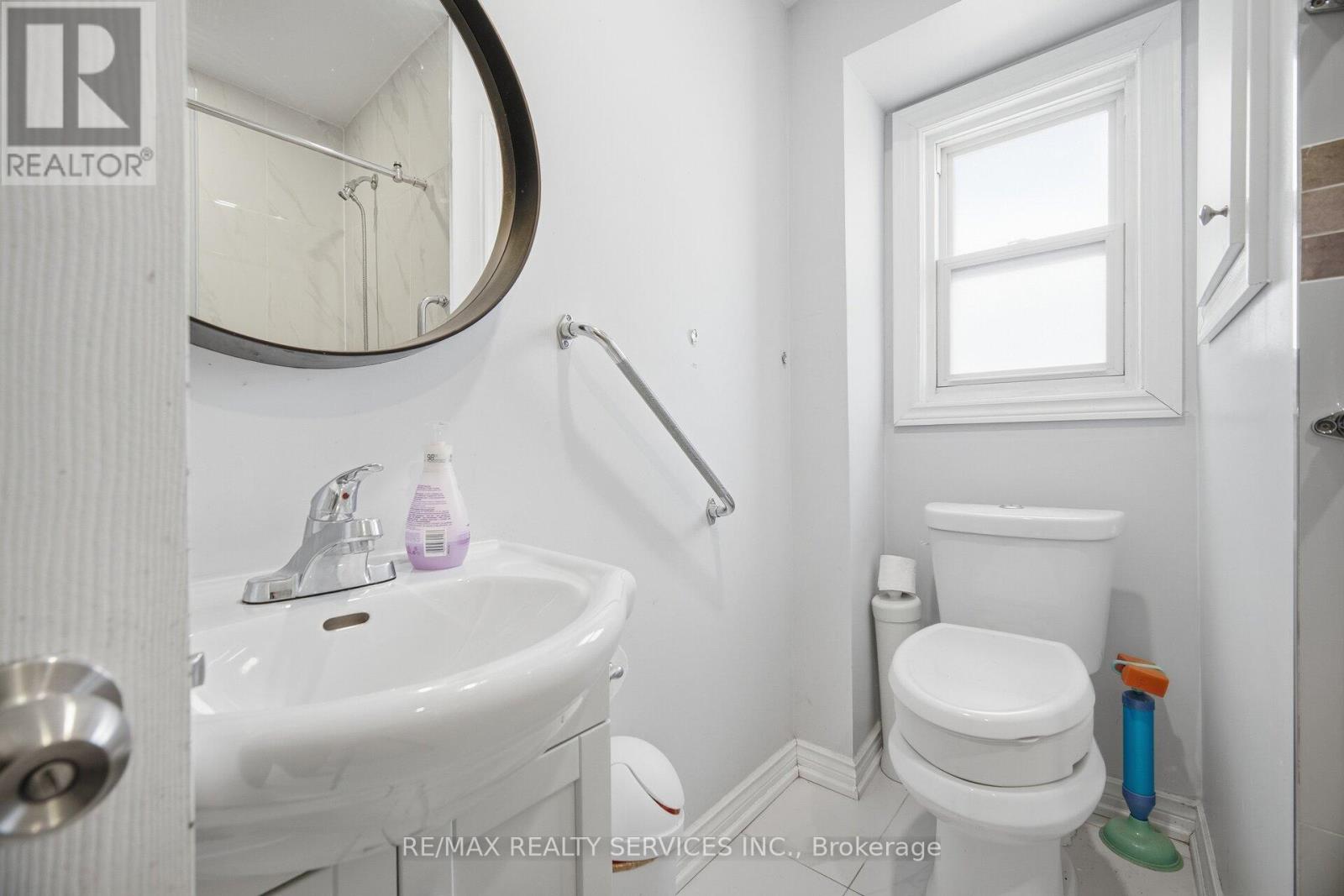 43 Harding Avenue, Toronto, Ontario  M6M 3A3 - Photo 22 - W12760656