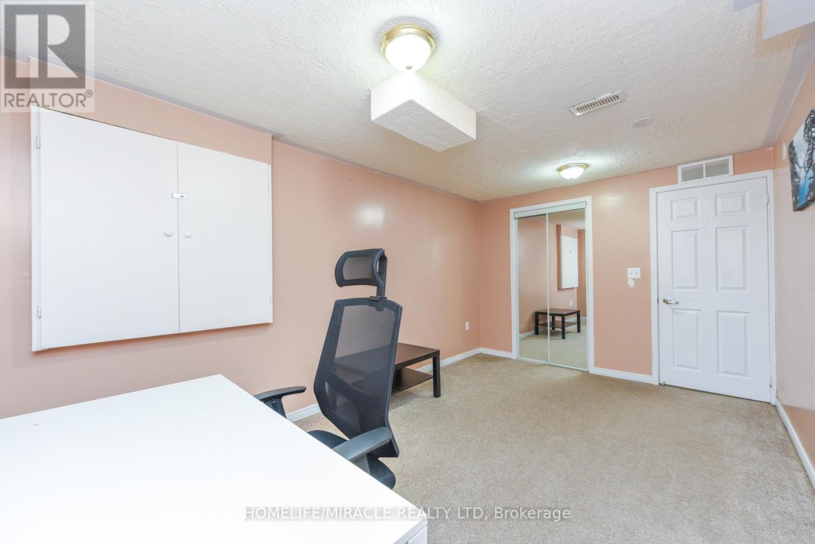 125 Seaside Circle, Brampton, Ontario  L6R 2G9 - Photo 36 - W12760758