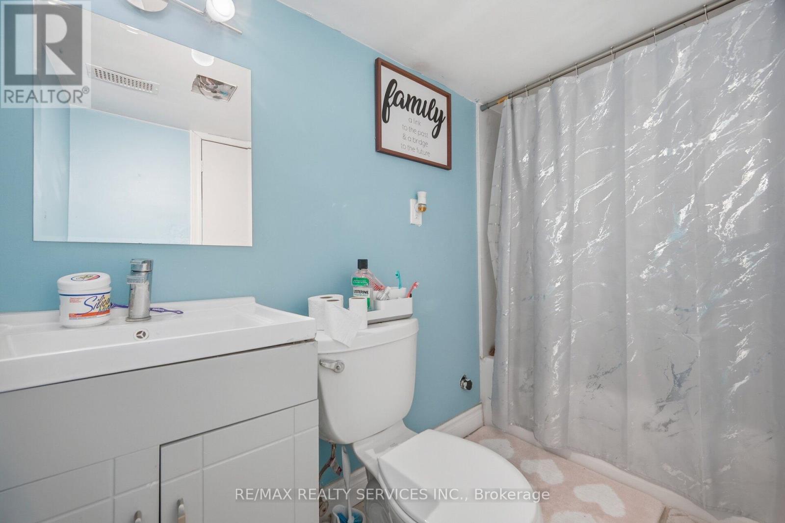43 Harding Avenue, Toronto, Ontario  M6M 3A3 - Photo 36 - W12760656