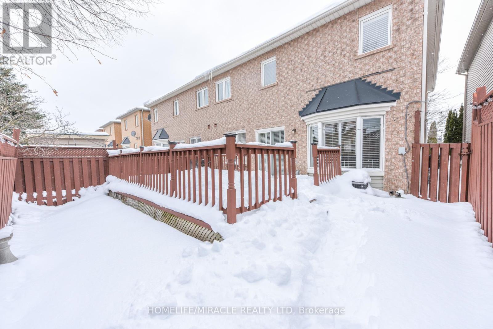 125 Seaside Circle, Brampton, Ontario  L6R 2G9 - Photo 39 - W12760758