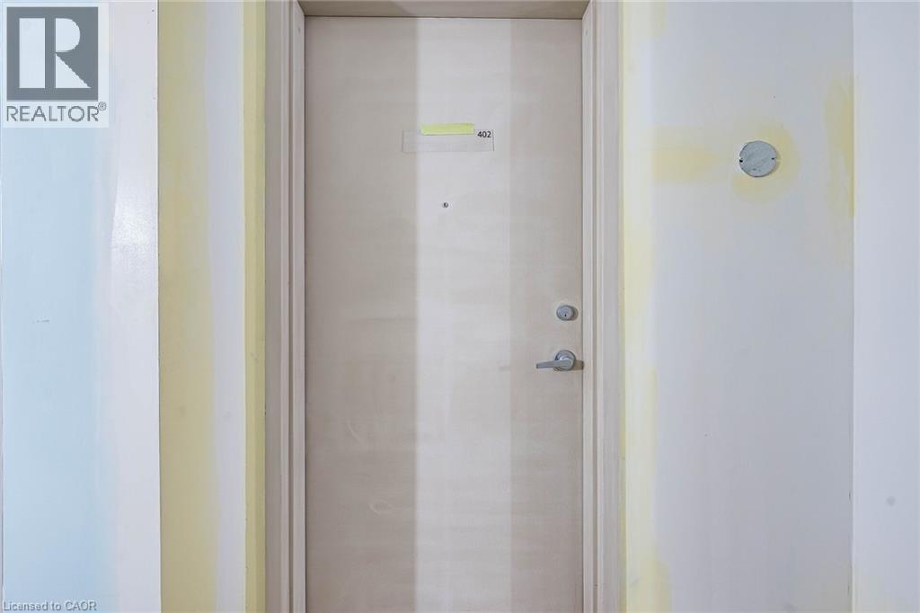 4 Elsinore Path Unit# 402, Etobicoke, Ontario  M8V 4G7 - Photo 5 - 40766770